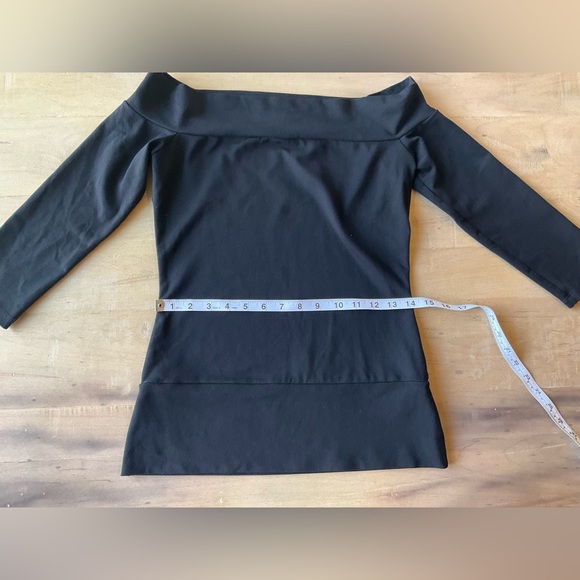 Susana Monaco Black Top off the shoulder quarter length sleeves - Picture 5 of 8
